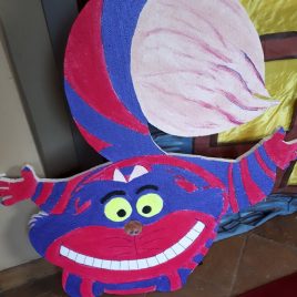 Alice Chesire cat(Polystyrene)