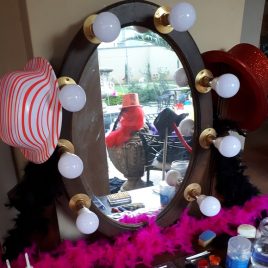 Hollywood Star Light Bulb Mirror and Table